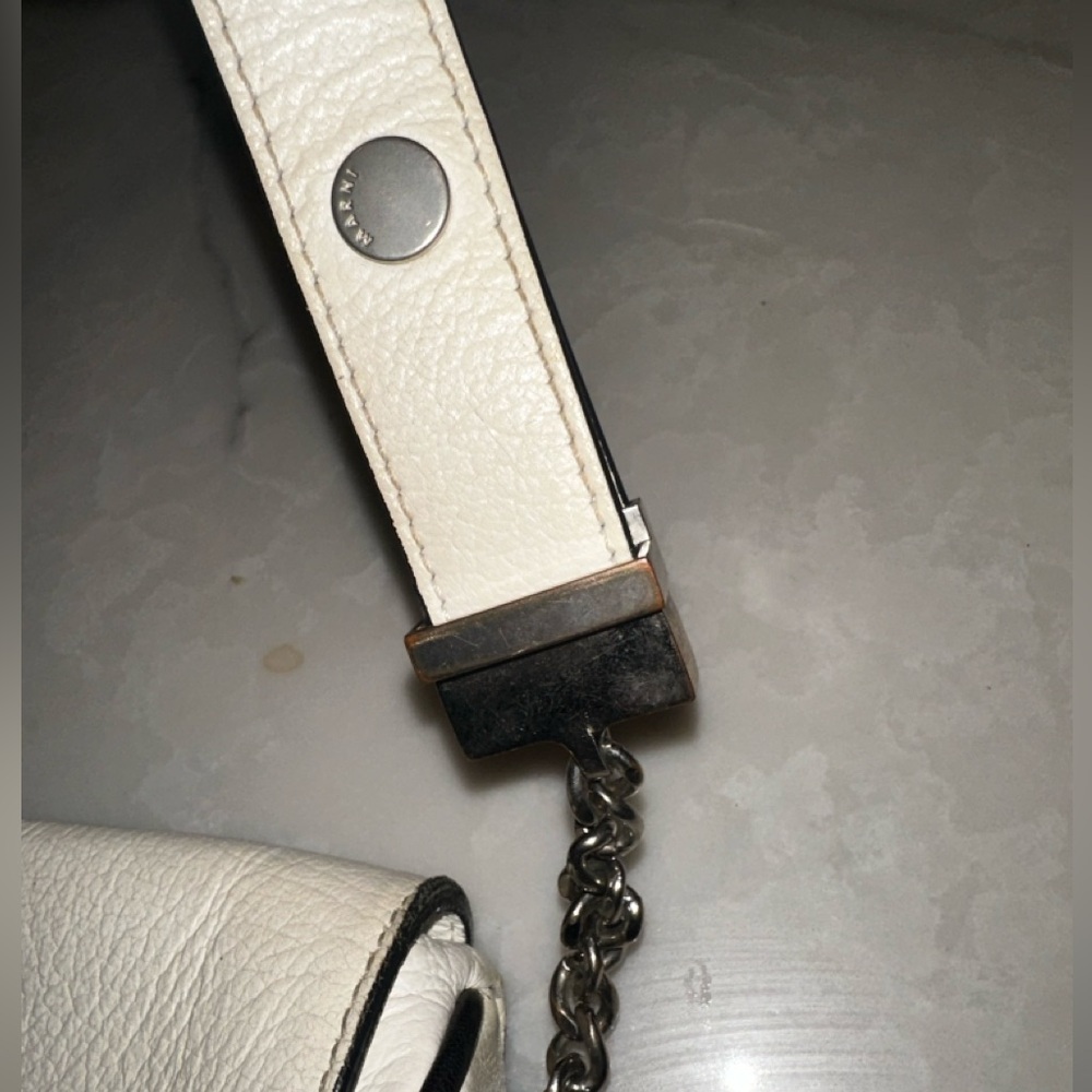 Marni Shoulder Bag - Picture 3 of 9